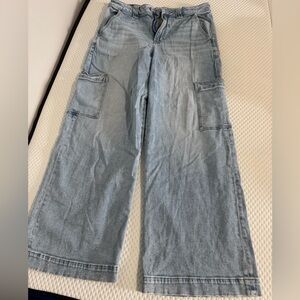 American Eagle Super High Rise Baggy Wide Leg Women’s Jeans w/ Cargo Pocket